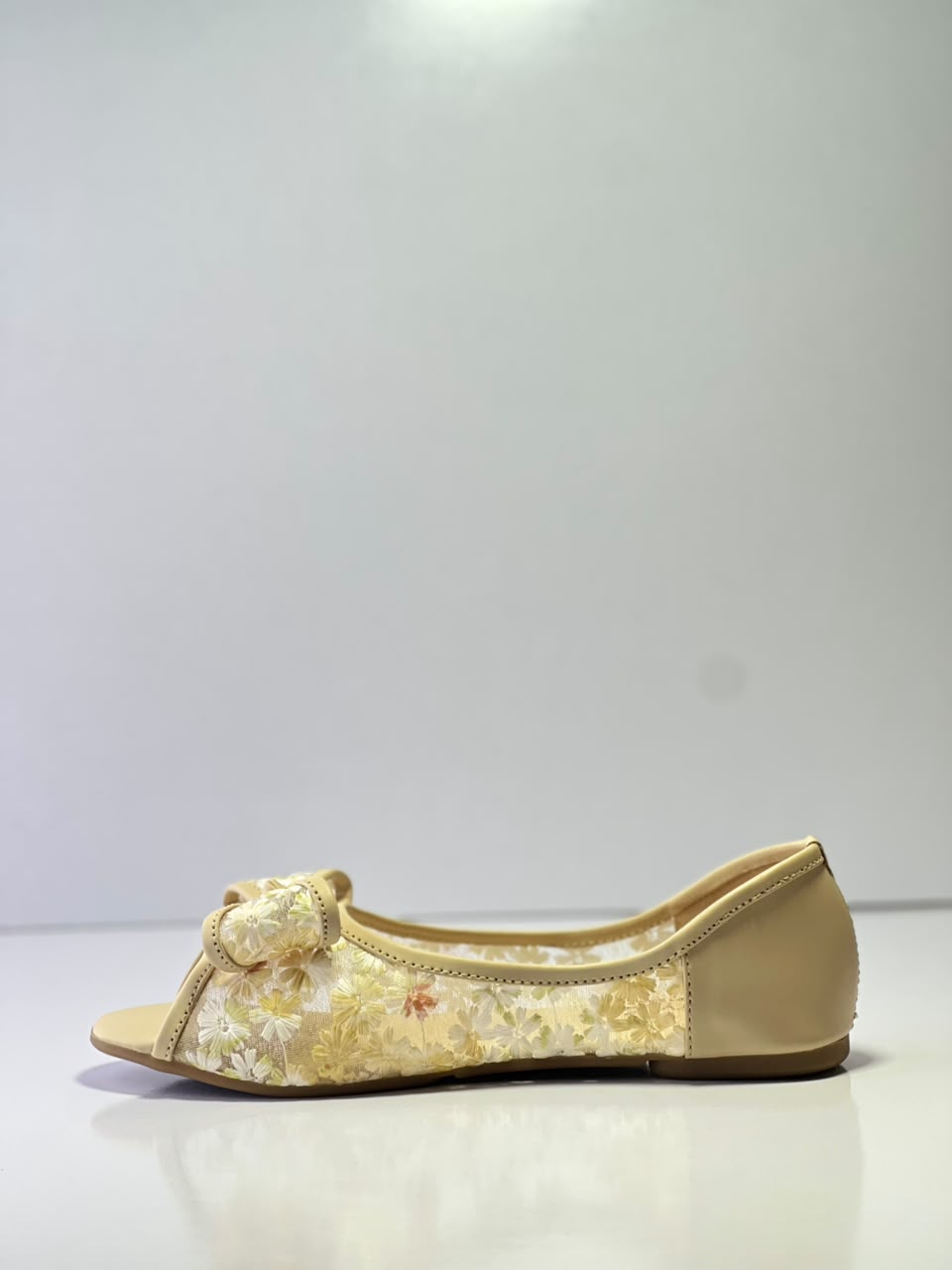 Buy Pumps for Girls in Pakistan
