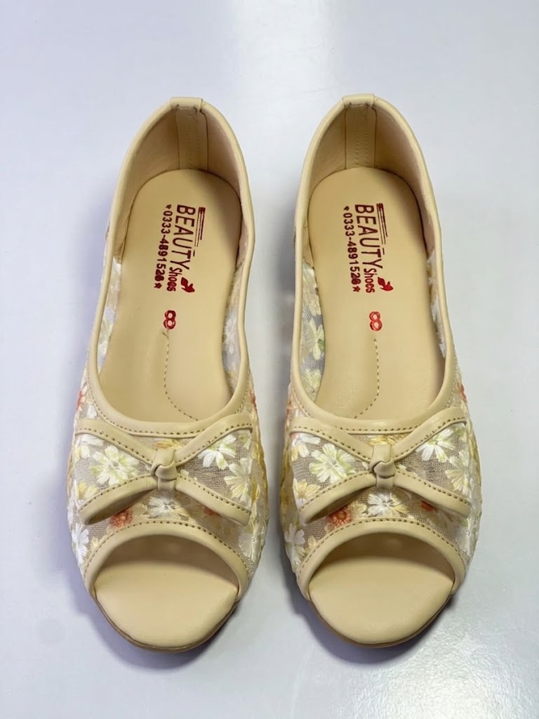 Buy Pumps for Girls in Pakistan